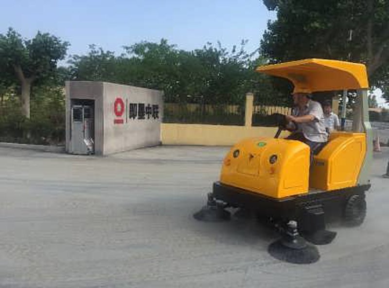 洒水车行业：从传统到智能的进化之旅